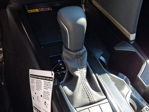 Certified 2026 Toyota Camry SE image 15