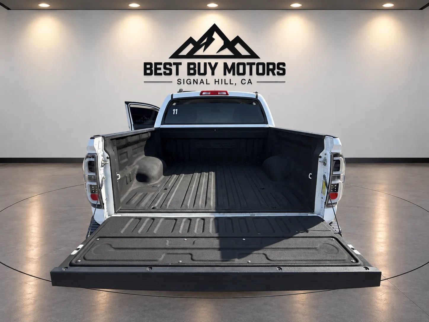 Used 2015 Toyota Tundra SR5 AWD/4WD image 21