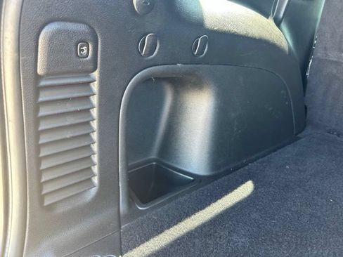 Used 2022 Jeep Grand Cherokee Laredo X RWD image 12