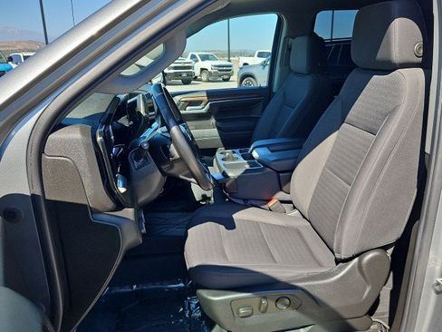 Used 2023 Chevrolet Silverado 1500 LT RWD image 18