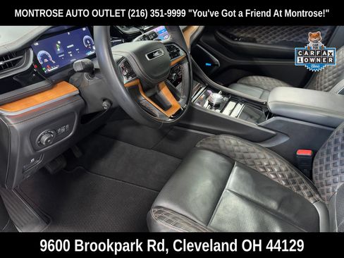 Used 2022 Jeep Grand Cherokee Summit AWD/4WD image 13