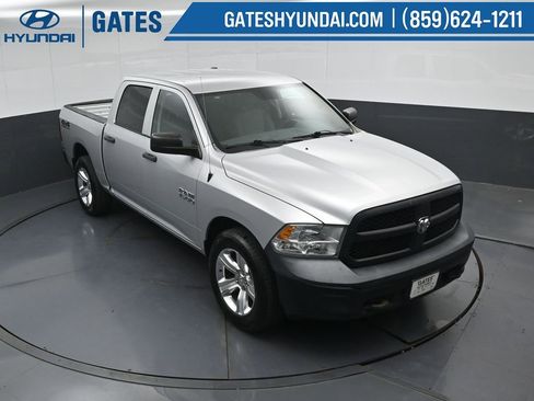 Used 2015 RAM 1500 Tradesman w/ Popular Equipment Group AWD/4WD image 39