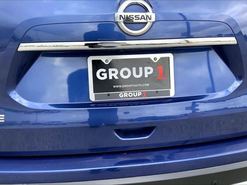 Used 2020 Nissan Rogue SV FWD image 10