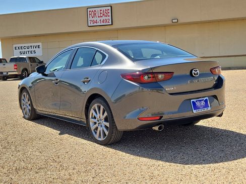 Used 2024 MAZDA MAZDA3 s FWD image 3