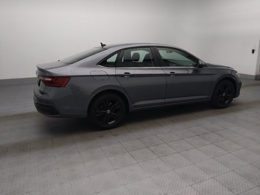 Used 2024 Volkswagen Jetta SE FWD image 10