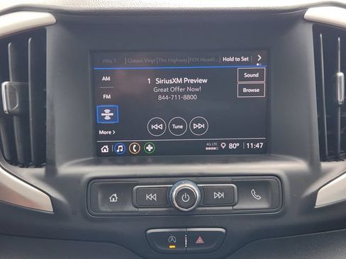 Used 2023 GMC Terrain SLE w/ Driver Convenience Package FWD image 5