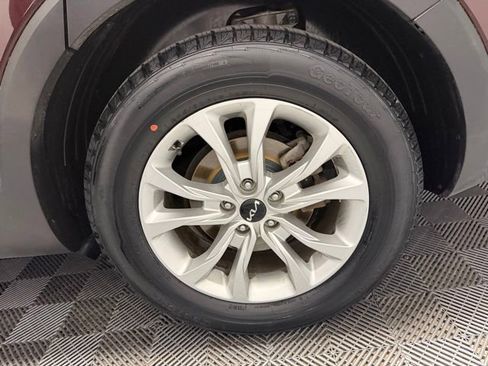 Used 2022 Kia Telluride LX AWD/4WD image 42