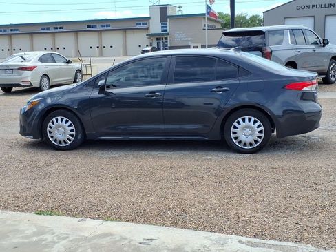 Used 2024 Toyota Corolla LE FWD image 2