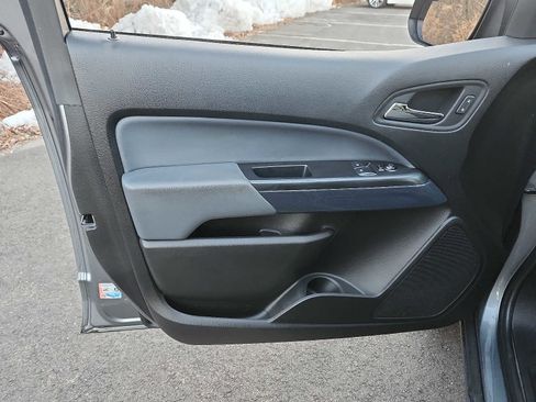 Used 2021 Chevrolet Colorado Z71 image 12