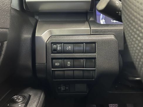 Used 2024 Toyota Tacoma TRD Off-Road AWD/4WD image 28