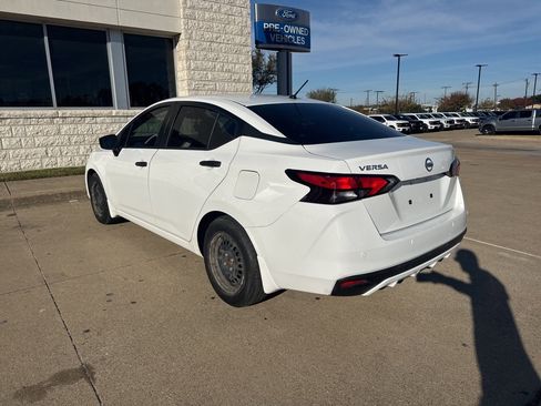 Used 2021 Nissan Versa S image 7