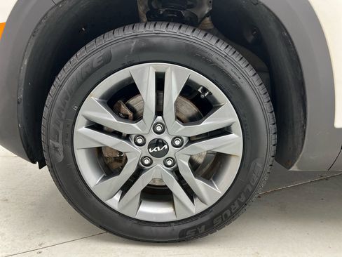 Used 2022 Kia Seltos S AWD/4WD image 26