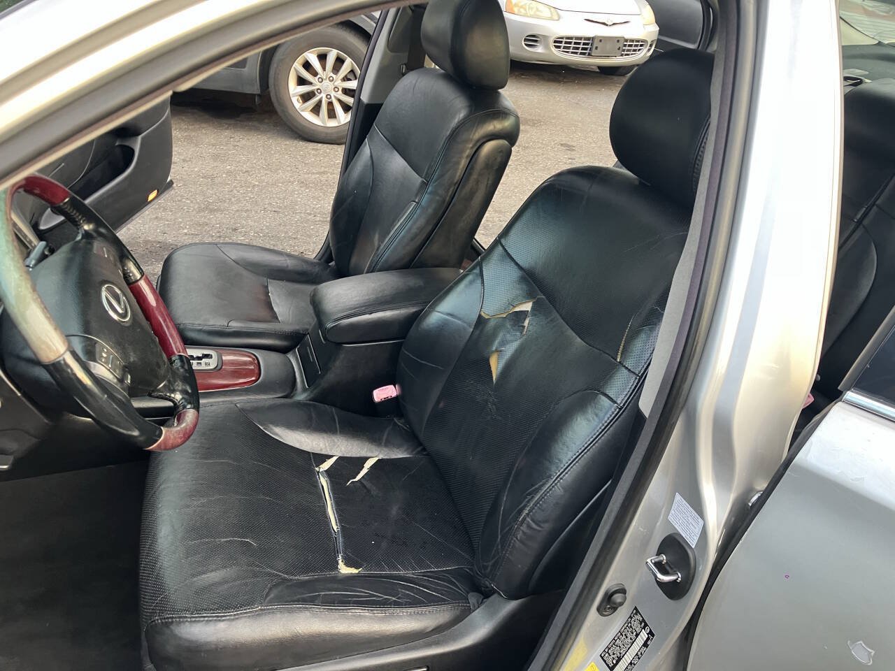 Used 2006 Lexus ES 330 w/ DVD Navigation System Pkg FWD image 27