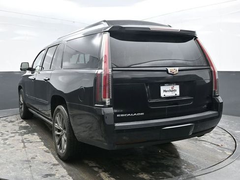Used 2020 Cadillac Escalade ESV Platinum w/ Escalade Sport Edition image 5