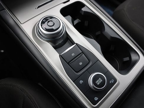 Certified 2023 Ford Explorer XLT image 33