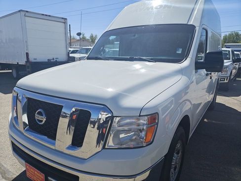 Used 2013 Nissan NV 3500 SV w/ Side Curtain Airbag Pkg image 7