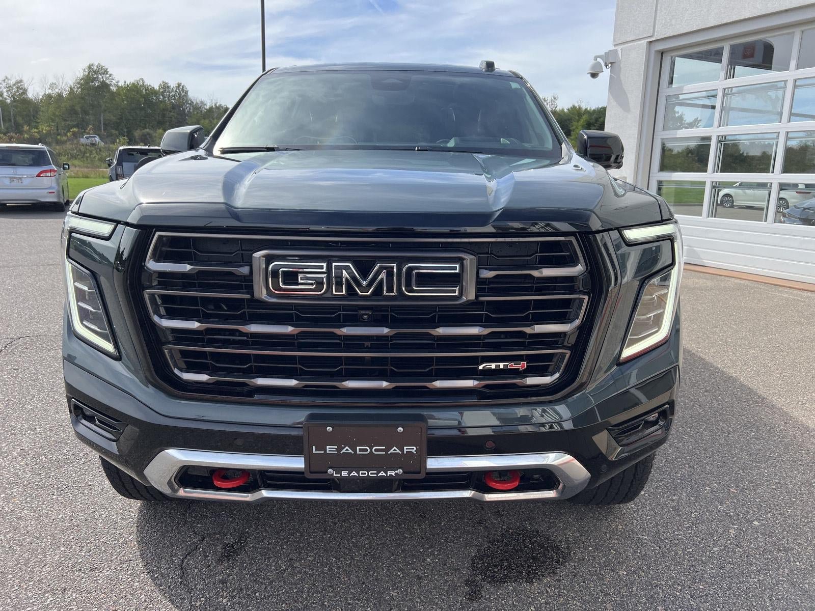 Used 2026 GMC Yukon AT4 Ultimate w/ LPO, Floor Liner Package AWD/4WD image 5