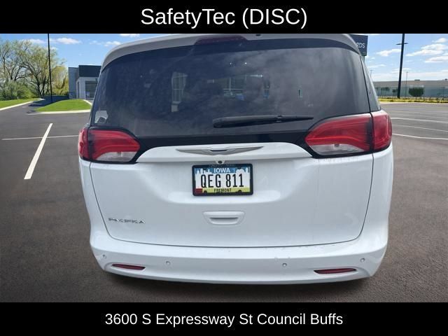 Used 2018 Chrysler Pacifica L FWD image 9
