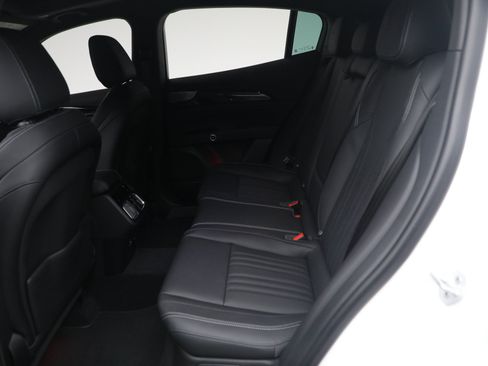 Used 2026 Maserati Grecale Modena AWD/4WD image 18