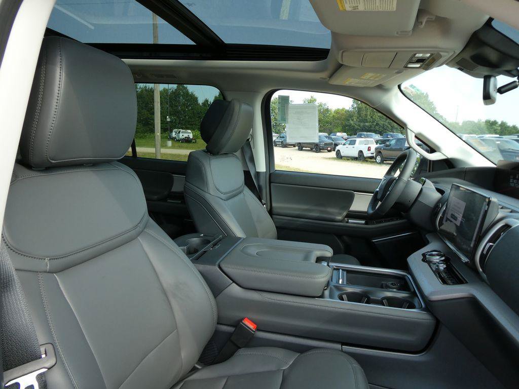 New 2027 Ford Expedition Active AWD/4WD image 10