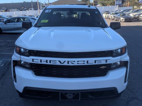 Used 2021 Chevrolet Silverado 1500 Custom image 4