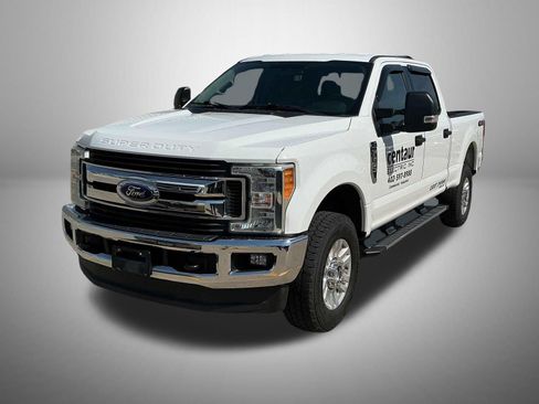 Used 2017 Ford F250 XLT w/ XLT Value Package AWD/4WD image 1