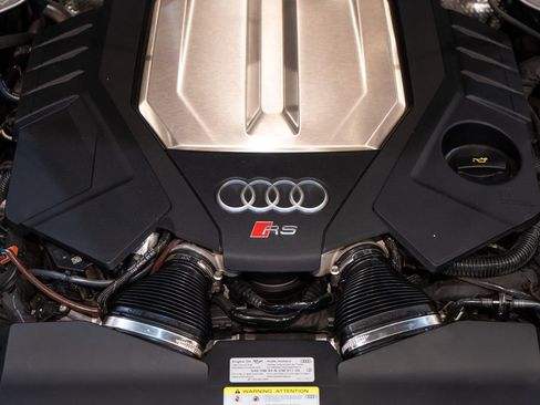 Used 2021 Audi RS 6 AWD/4WD image 23