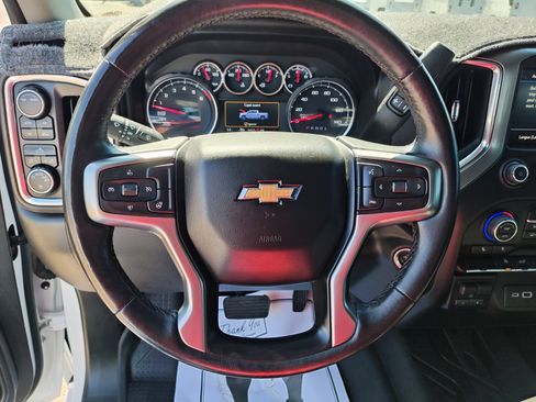 Used 2021 Chevrolet Silverado 1500 LT w/ Bed Protection Package AWD/4WD image 17