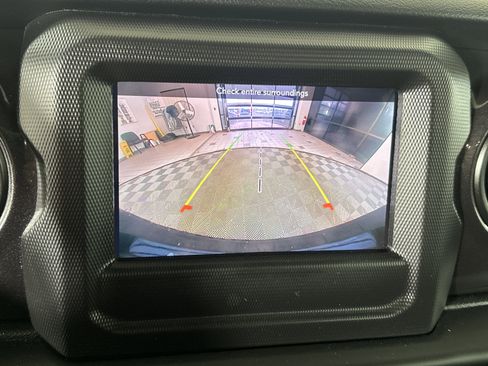 Used 2021 Jeep Wrangler Unlimited Sport image 20