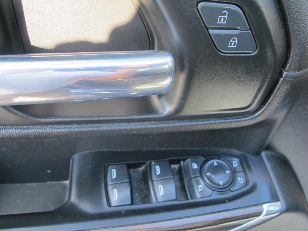 Used 2020 Chevrolet Silverado 2500 LT w/ All Star Edition AWD/4WD image 12