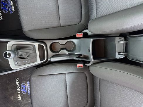 New 2026 Hyundai Venue SE image 34