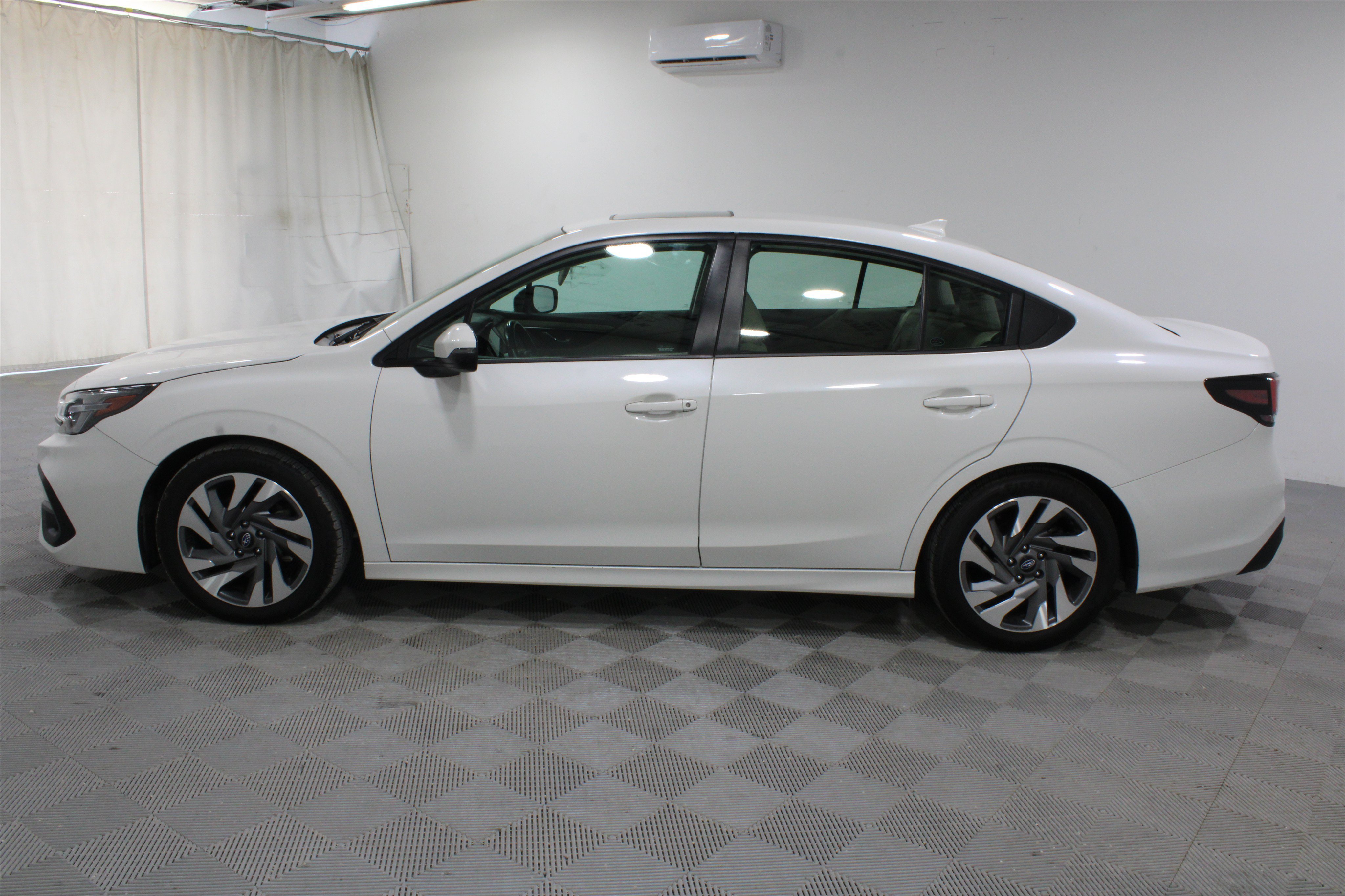 Used 2023 Subaru Legacy Limited AWD/4WD image 30
