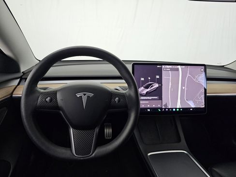 Used 2022 Tesla Model 3 Performance image 6