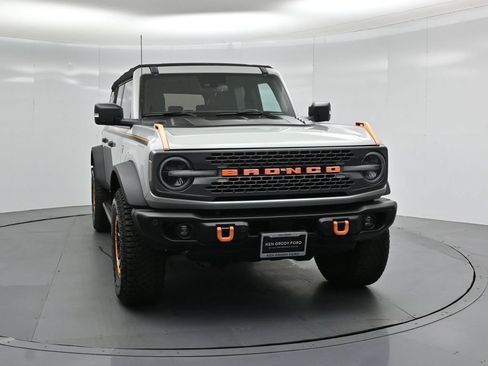 Used 2023 Ford Bronco Badlands w/ Sasquatch Package AWD/4WD image 54