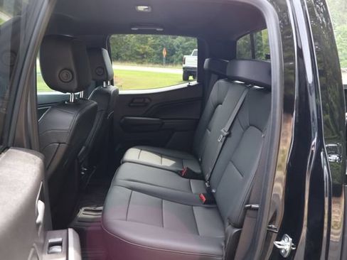 Used 2026 Chevrolet Colorado Trail Boss AWD/4WD image 18