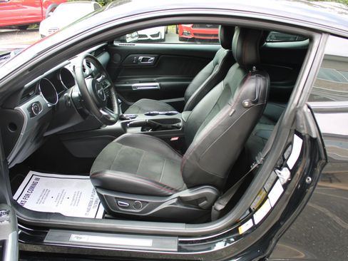 Used 2017 Ford Mustang GT Premium RWD image 24