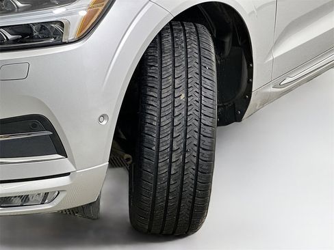 Used 2020 Volvo XC60 T5 Inscription w/ Protection Package Premier image 25