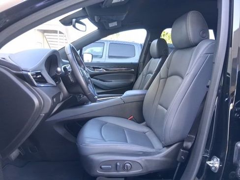 Used 2024 Buick Enclave Essence w/ Sport Touring Edition image 15