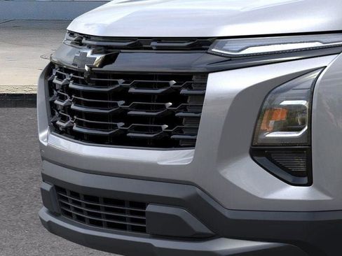 New 2026 Chevrolet Equinox LT w/ Convenience Package II image 13