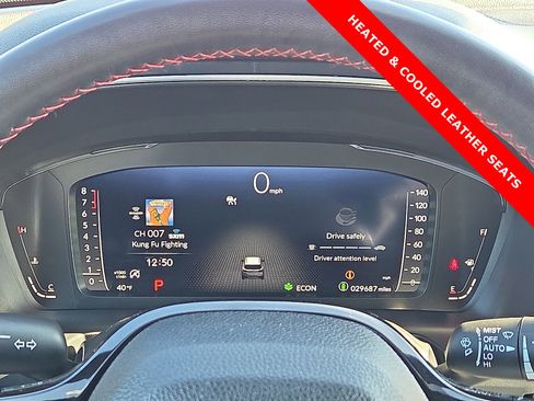 Used 2025 Honda Pilot Black Edition image 23