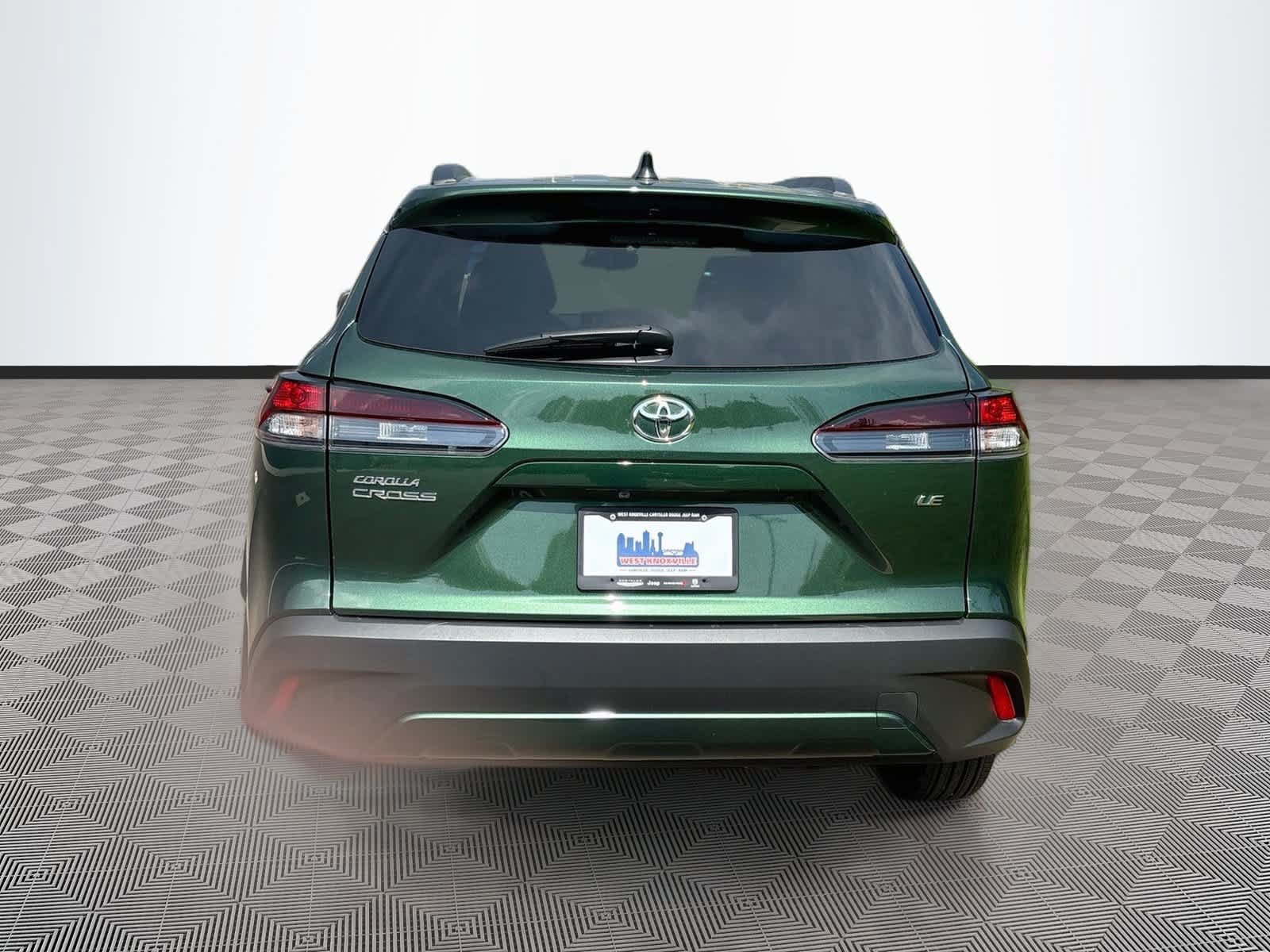 Used 2026 Toyota Corolla Cross LE FWD image 6