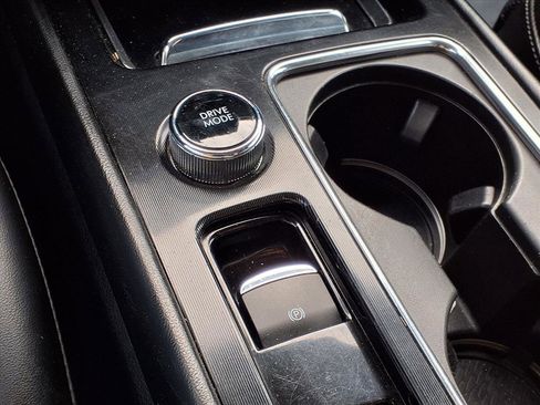 Used 2021 Lincoln Corsair AWD w/ Sport Package image 10