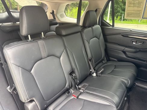 Certified 2024 Honda Pilot Touring image 34
