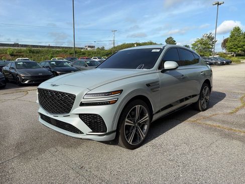 Used 2025 Genesis GV80 3.5T e-SC AWD/4WD image 2