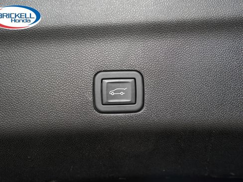 Used 2024 Chevrolet Tahoe Premier RWD image 12