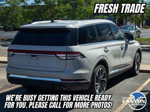 Used 2022 Lincoln Aviator Reserve w/ Equipment Group 201A AWD/4WD image 4