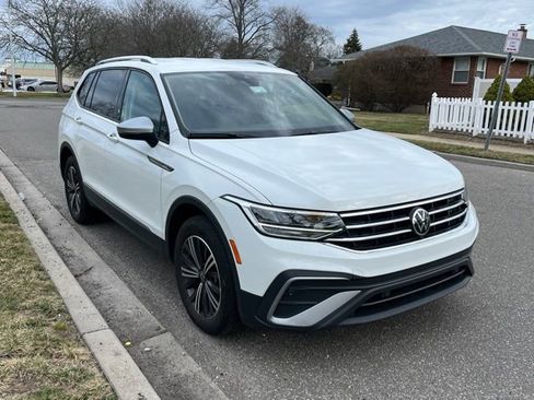 Used 2024 Volkswagen Tiguan Wolfsburg Edition image 3
