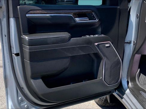 Used 2024 GMC Sierra 1500 Elevation w/ Elevation Premium Package AWD/4WD image 23