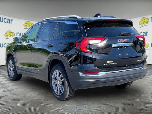 Used 2024 GMC Terrain SLT AWD/4WD image 4