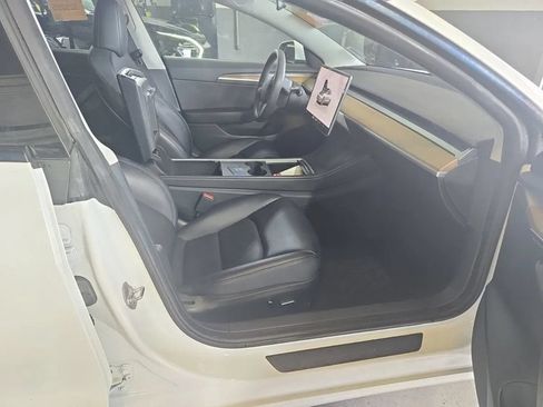 Used 2023 Tesla Model 3 Standard Range RWD image 5